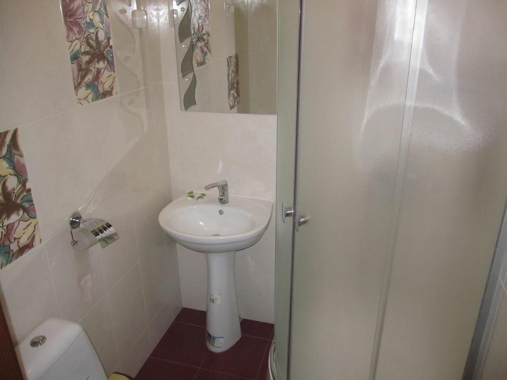 Jaguar Hotel Complex Kharkov Phòng bức ảnh